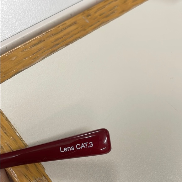 quay runaway Sunglasses - Picture 6 of 7